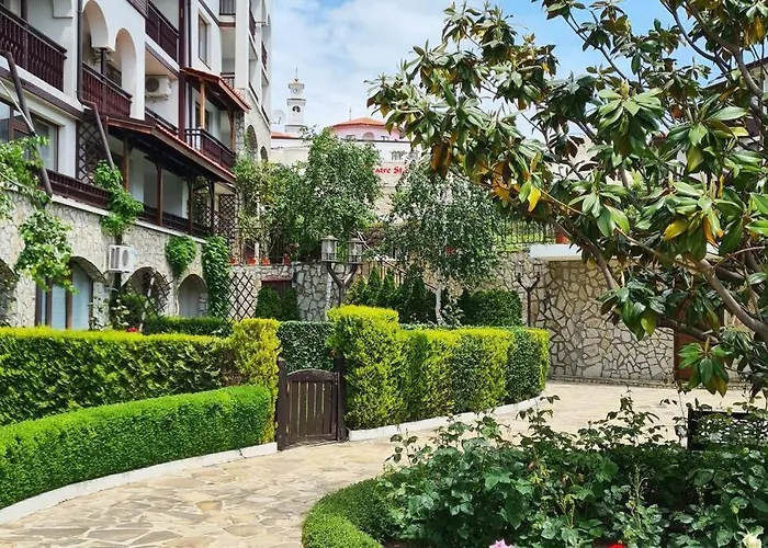 Apartamento 30 Meter Vom Schoenes In Einer Geschlossenen Anlage